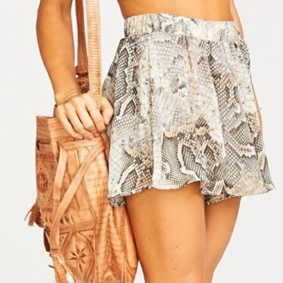 Like new Show Me Your Mumu Shorts! - Picture 2 of 6